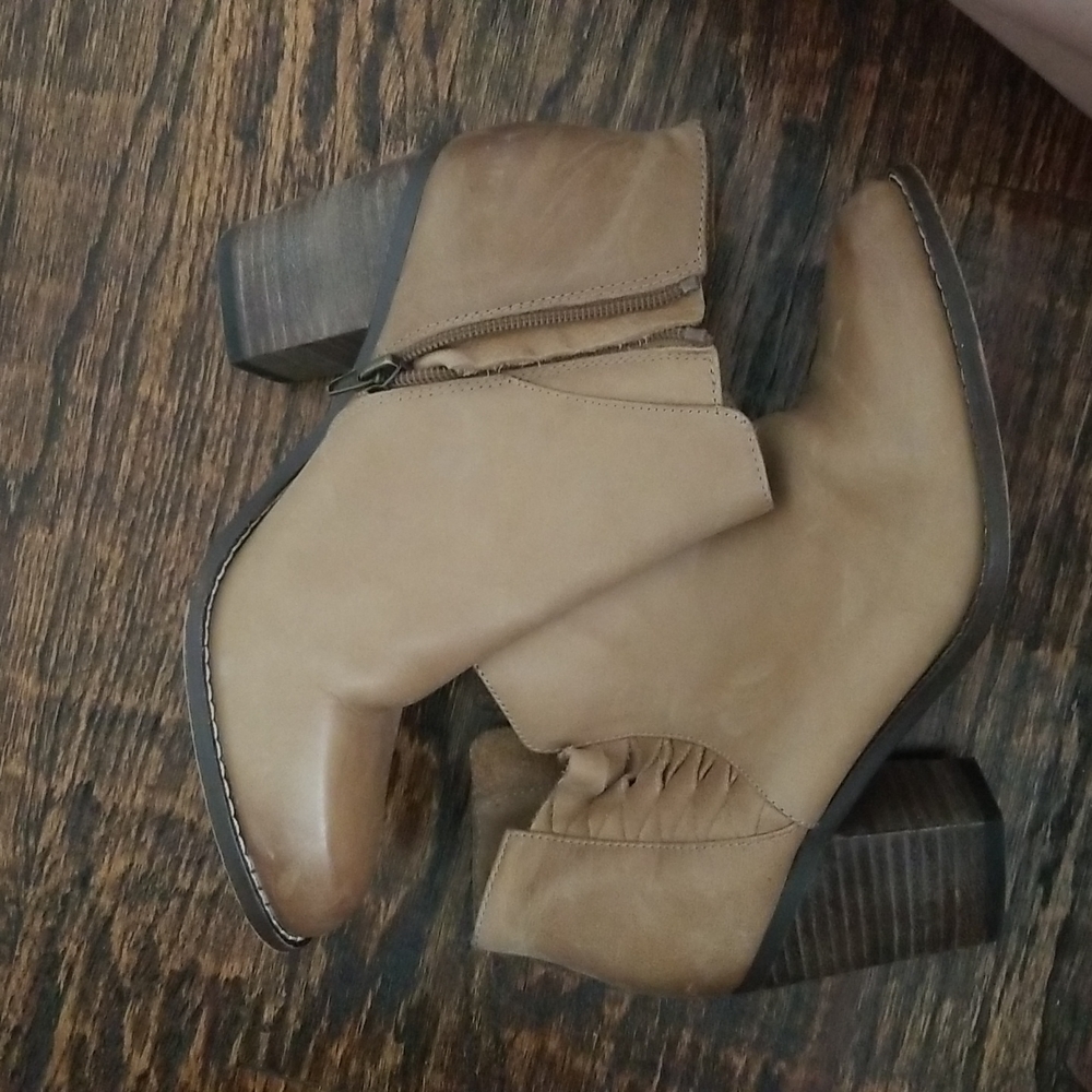 Very volatile booties